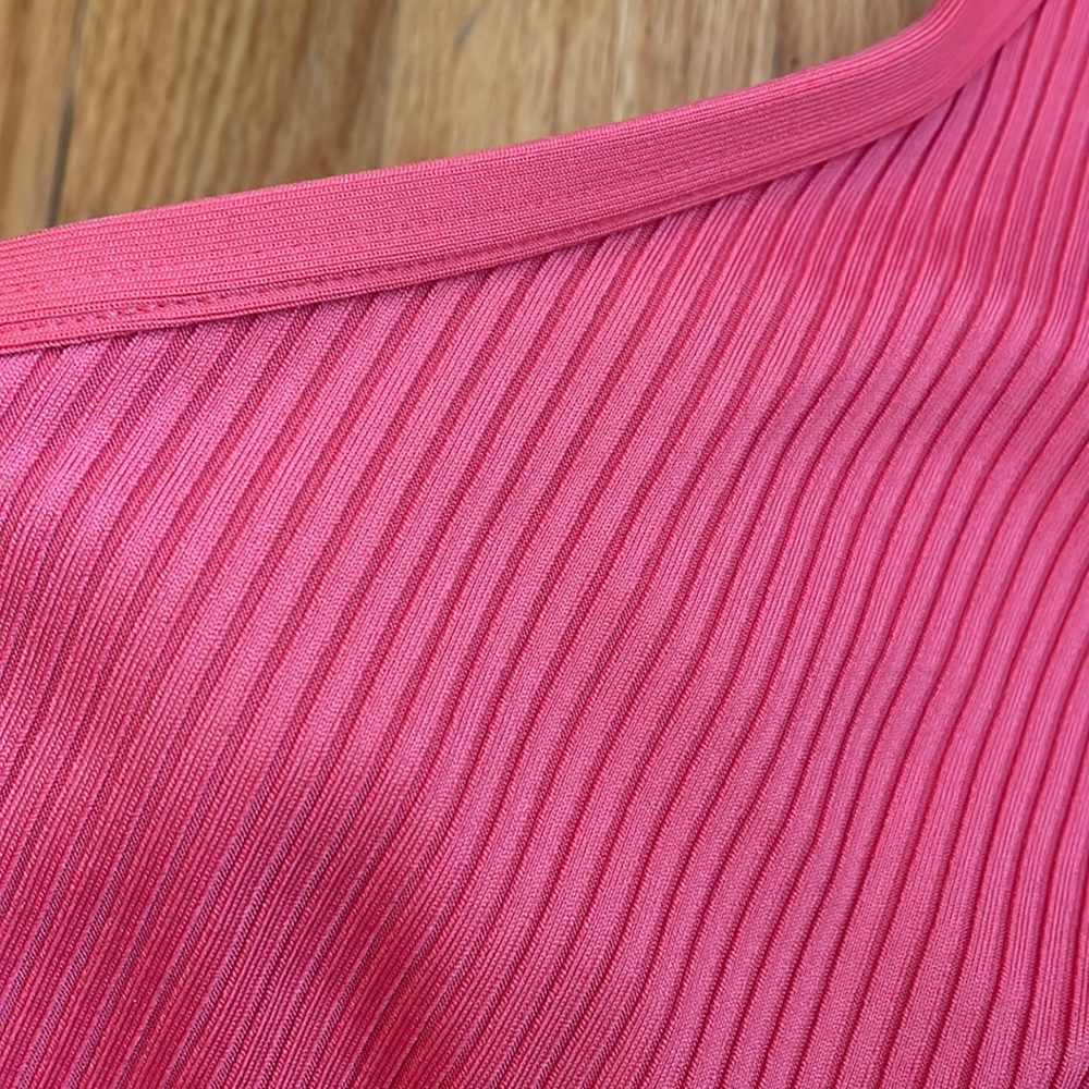 PINK Sport Ultimate Lightly Lined Sports Bra. Coral. Size XL. Adjustable. GUC - Picture 4 of 11